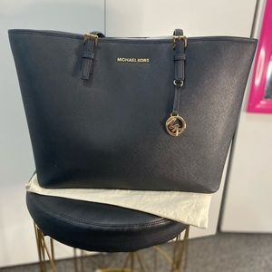 NWOT Michael Kors Tote purse.